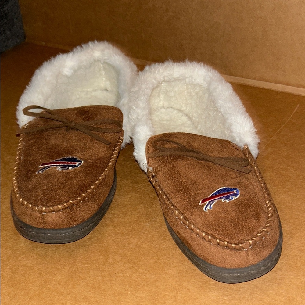 Buffalo Bills slippers.
